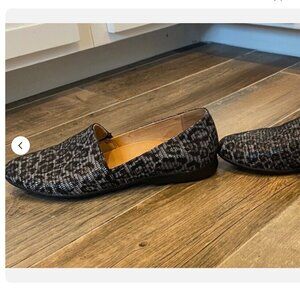 DANSKO LARISA GRAY LEOPARD LOAFERS EU 39 US SIZE 8.5-9